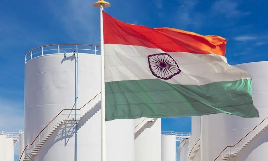 США пытаются ограничить импорт российской нефти в Индии, но это усилило поставки в Китай