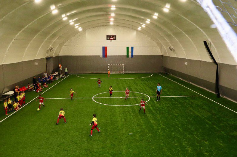 В Демском районе Уфы обсуждают возможность создания манежа для футбольных тренировок