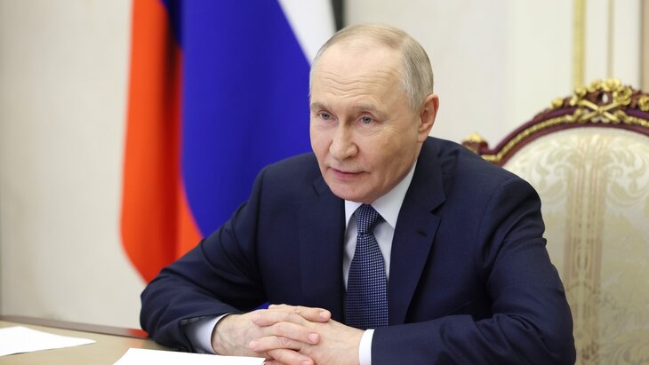 Путин остается популярным среди россиян всех возрастов, утверждает Песков