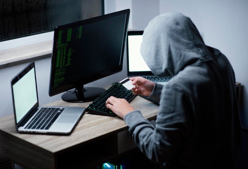 Правоохранители предупредили о новой схеме мошенничества с трудоустройством за рубежом