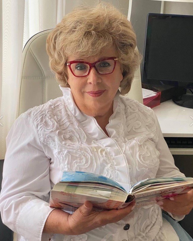 Лариса Рубальская презентовала новую песню и обсудила свою любовь к Москве