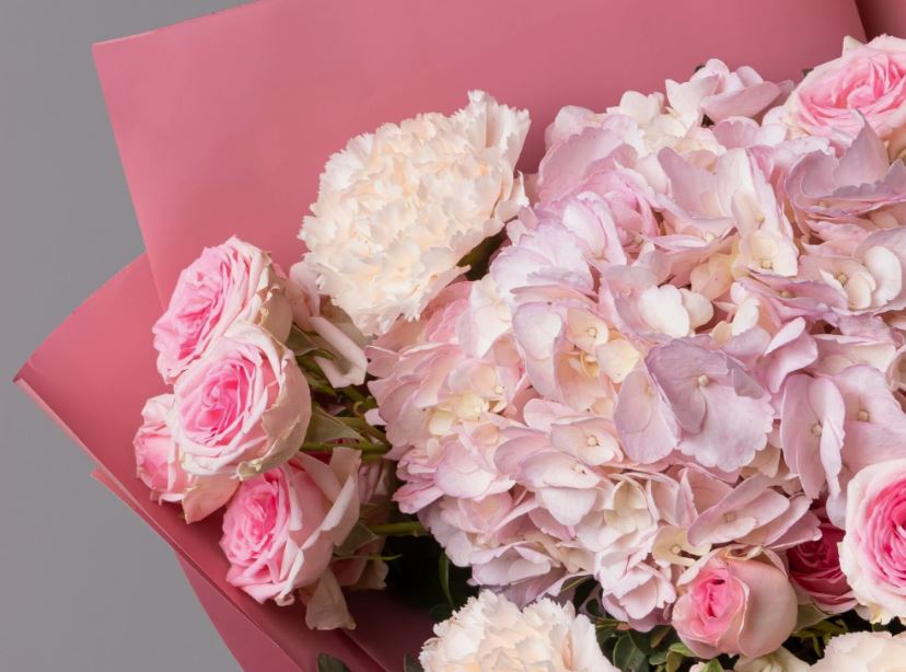 В Новосибирске зафиксированы рекордные поставки цветов перед 8 марта