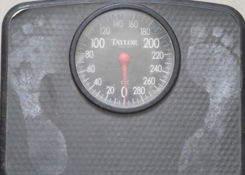 В номерах китайских отелей появились весы для туристов