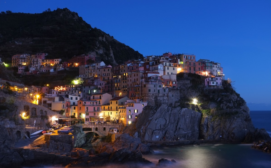 Туристы начали искать альтернативу Дубаю и переключились на азиатские мегаполисы