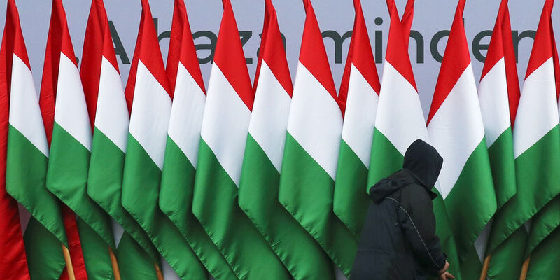 Венгрия вводит запрет на экспорт нефти и нефтепродуктов