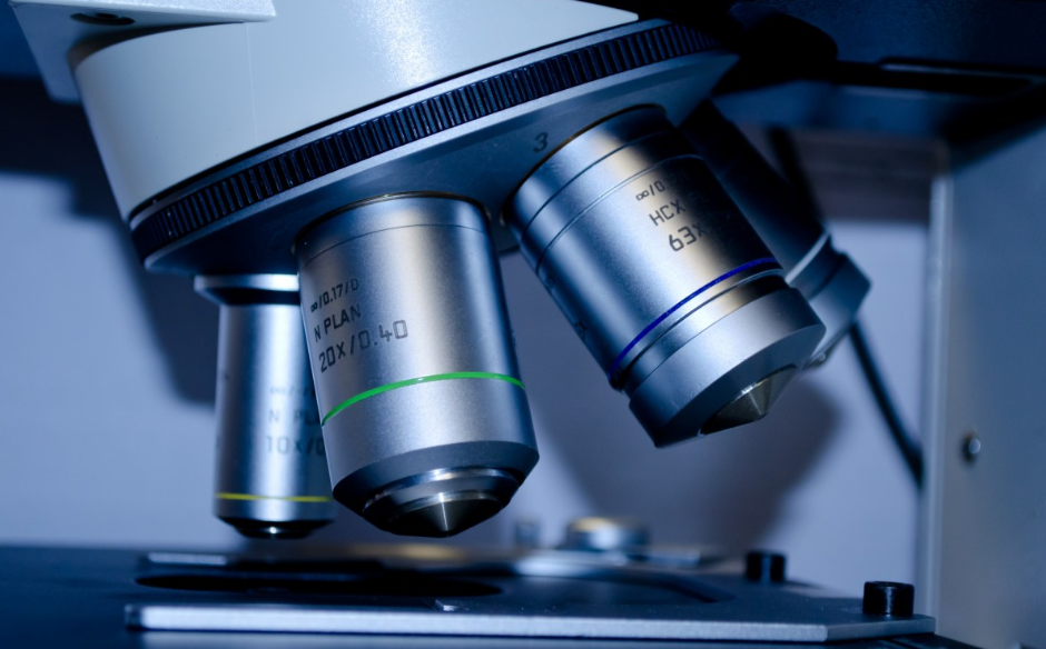 Исследователи БФУ и НИТУ «МИСиС» изучили микроматериалы для бесконтактной сенсорики