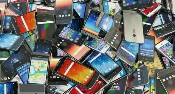 Смартфоны и DRAM: ожидание резкого роста цен в России