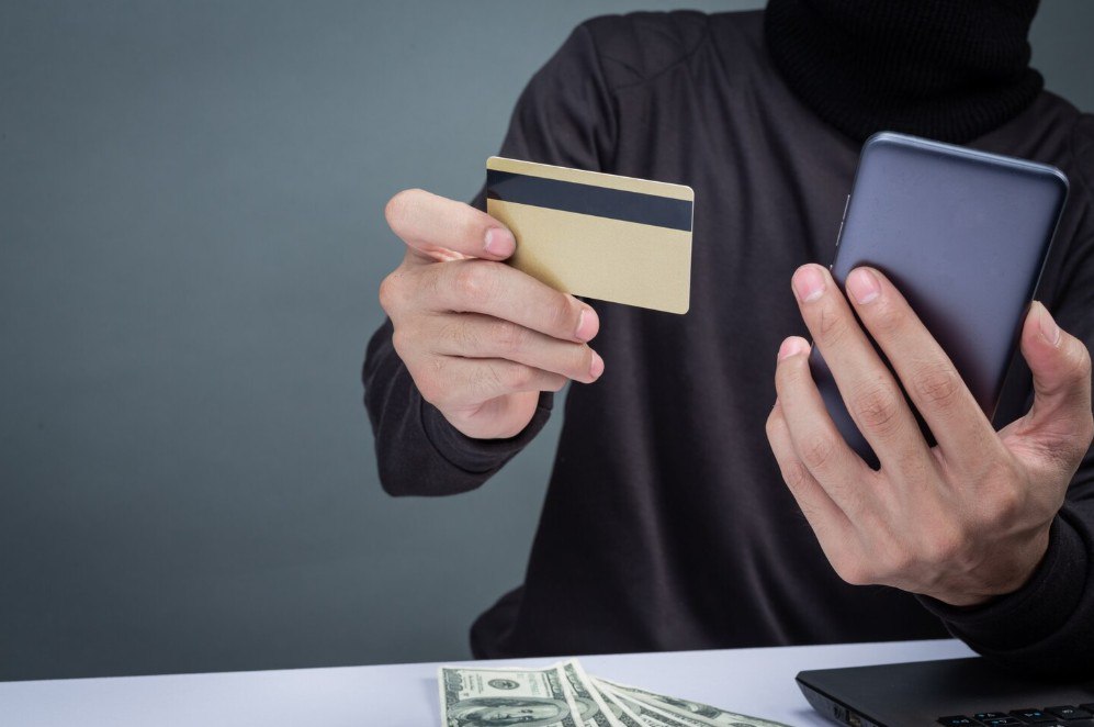 Мошенники используют новые технологии для распространения вредоносных приложений