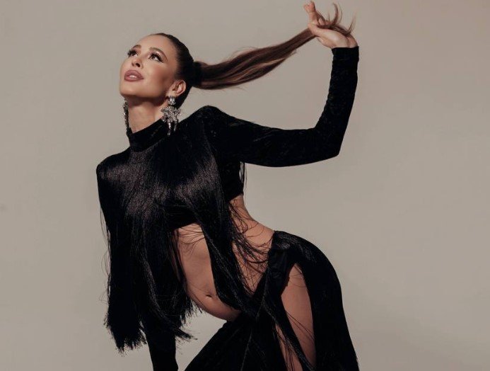 Ольга Бузова поделилась эмоциями по поводу беременности сестры Анны