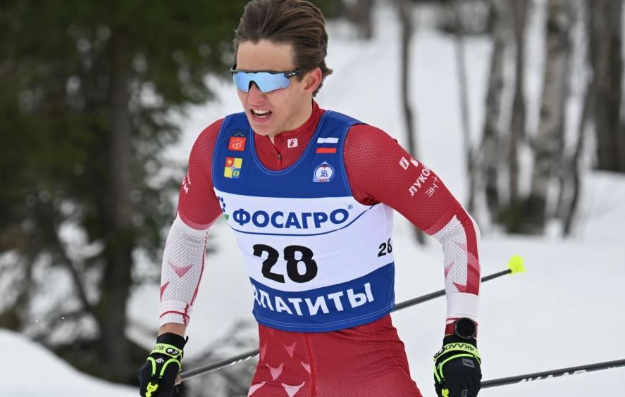 Коростелев рекомендует Большунову научиться стрессоустойчивости