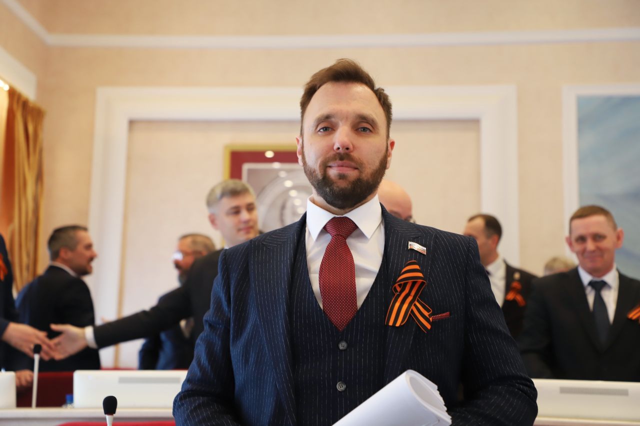Депутат Губанов поздравил жителей Поморья с Днём Победы